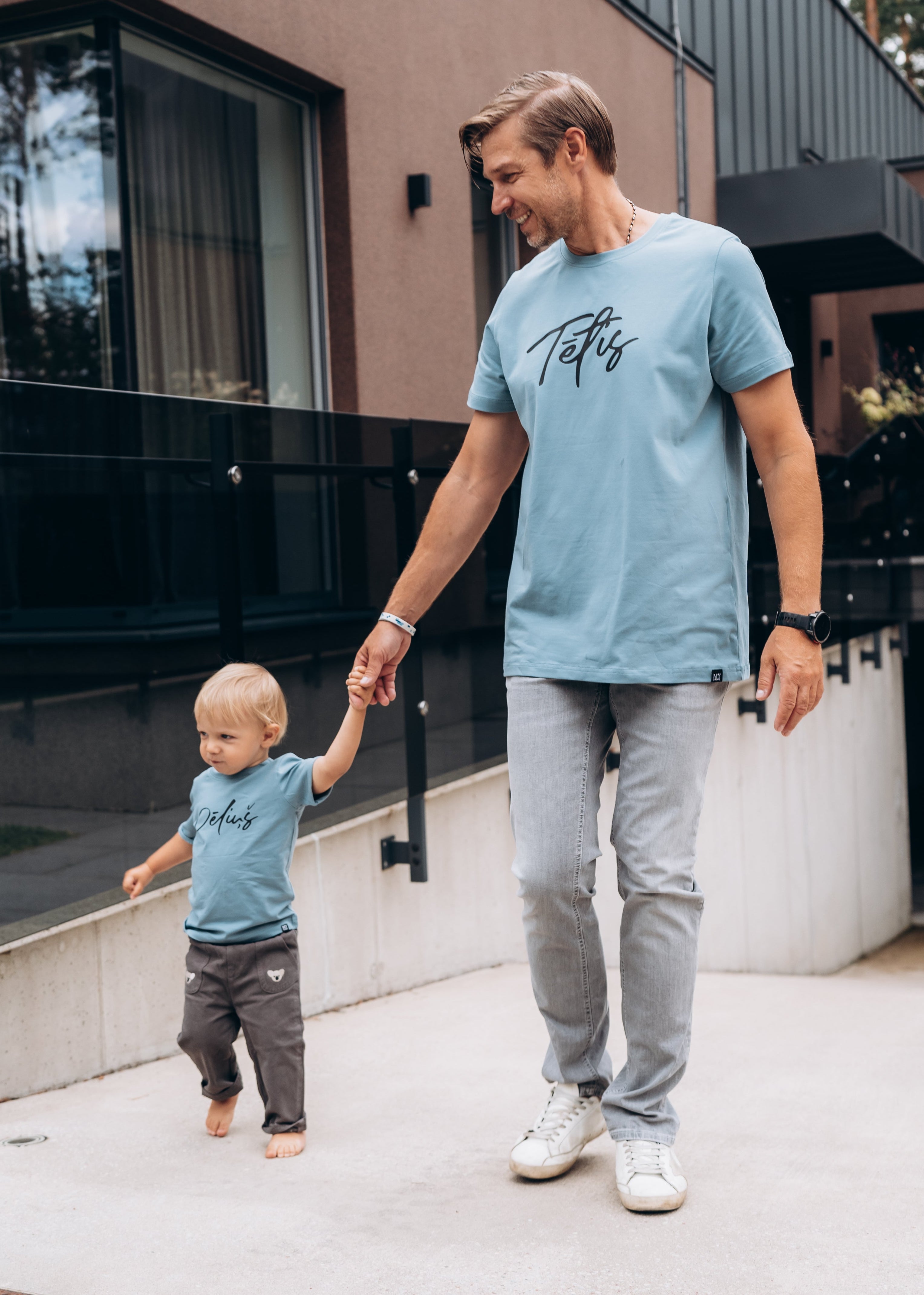 T-shirt TĒTIS (slīprakstā)
