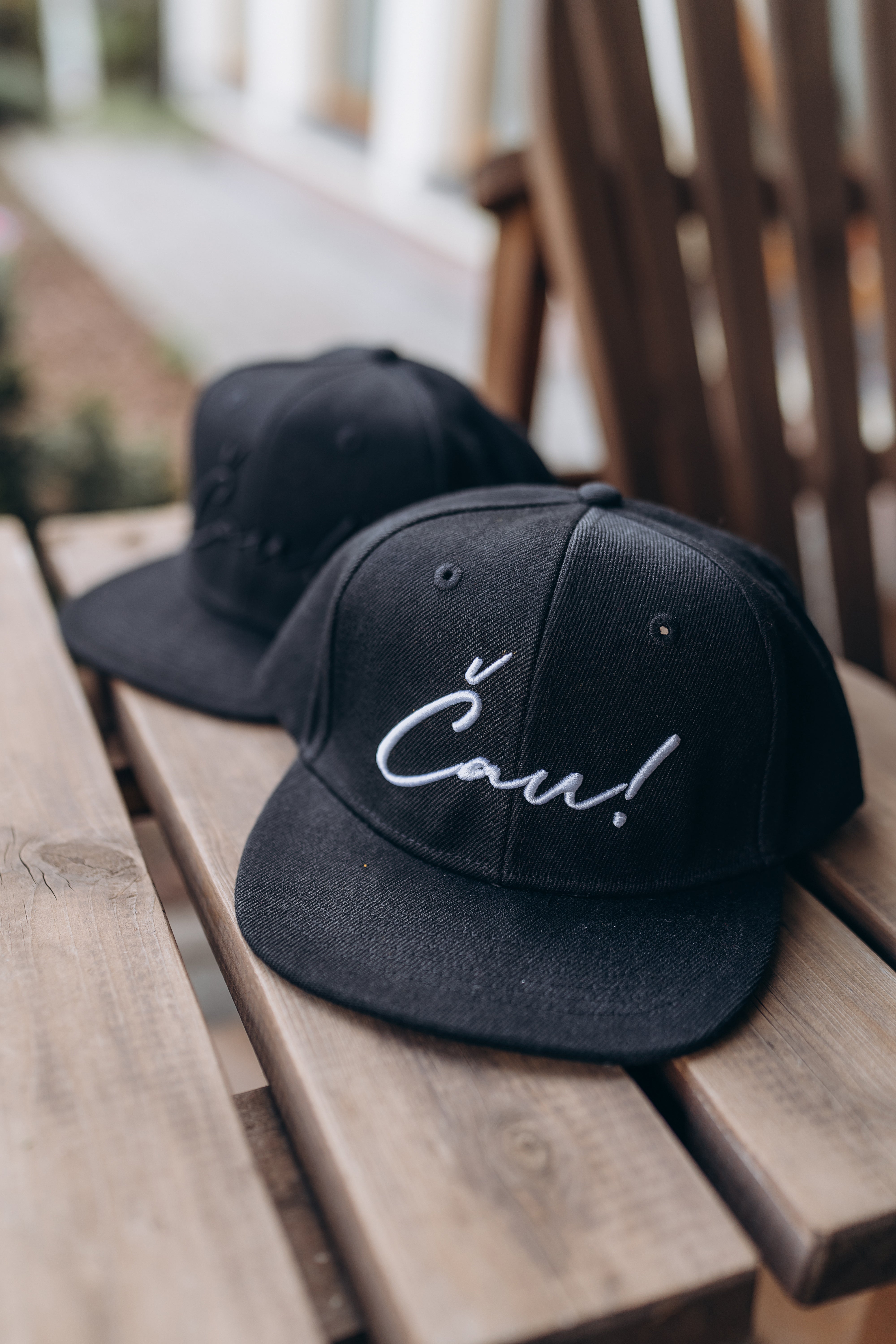 A cap ČAU!