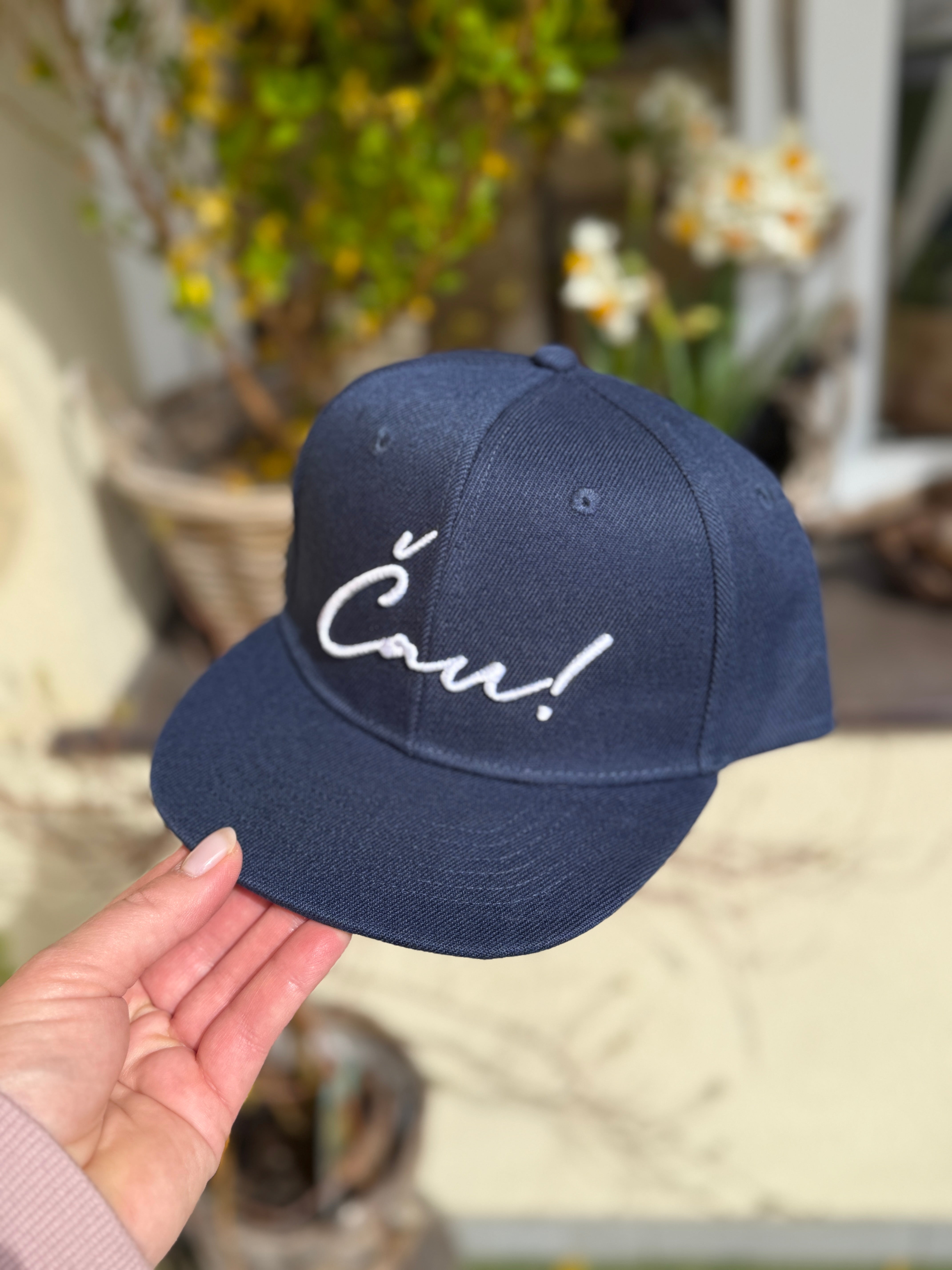 A cap ČAU!