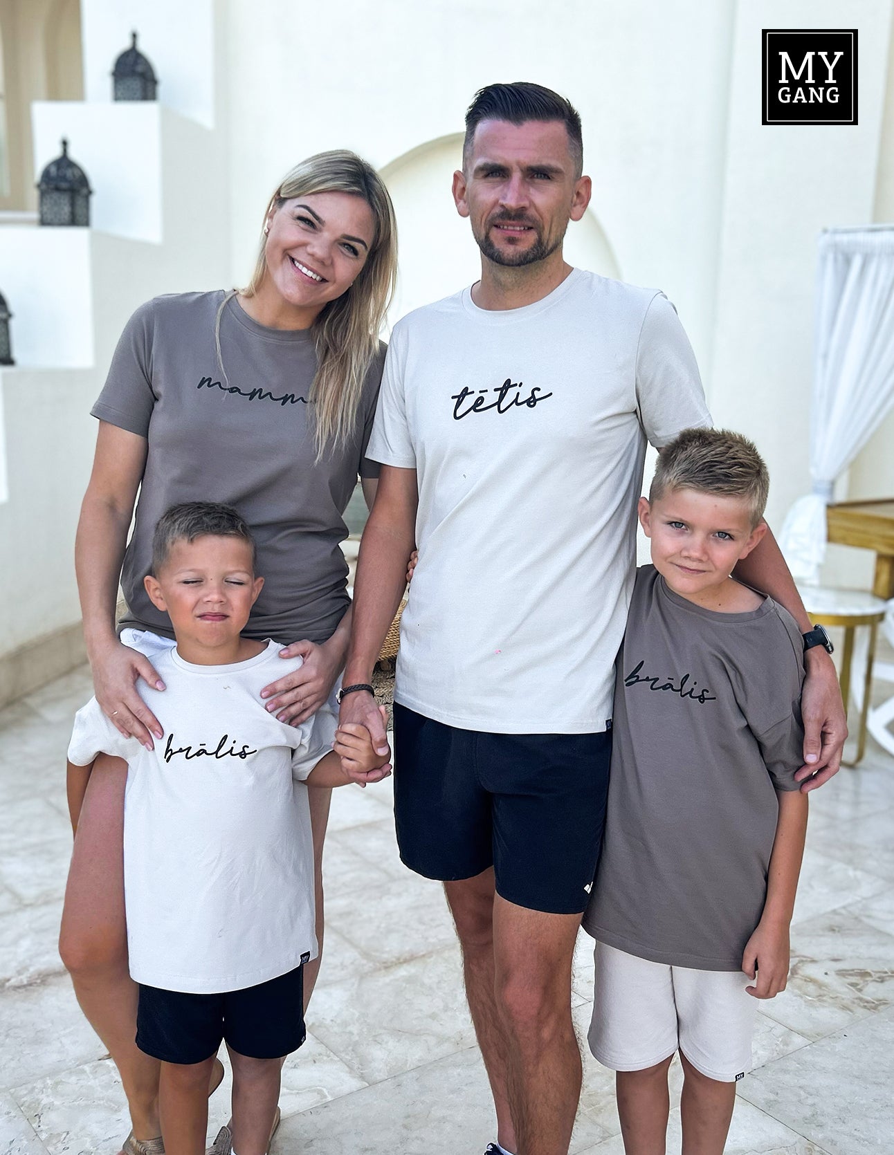 Men's t-shirt tētis