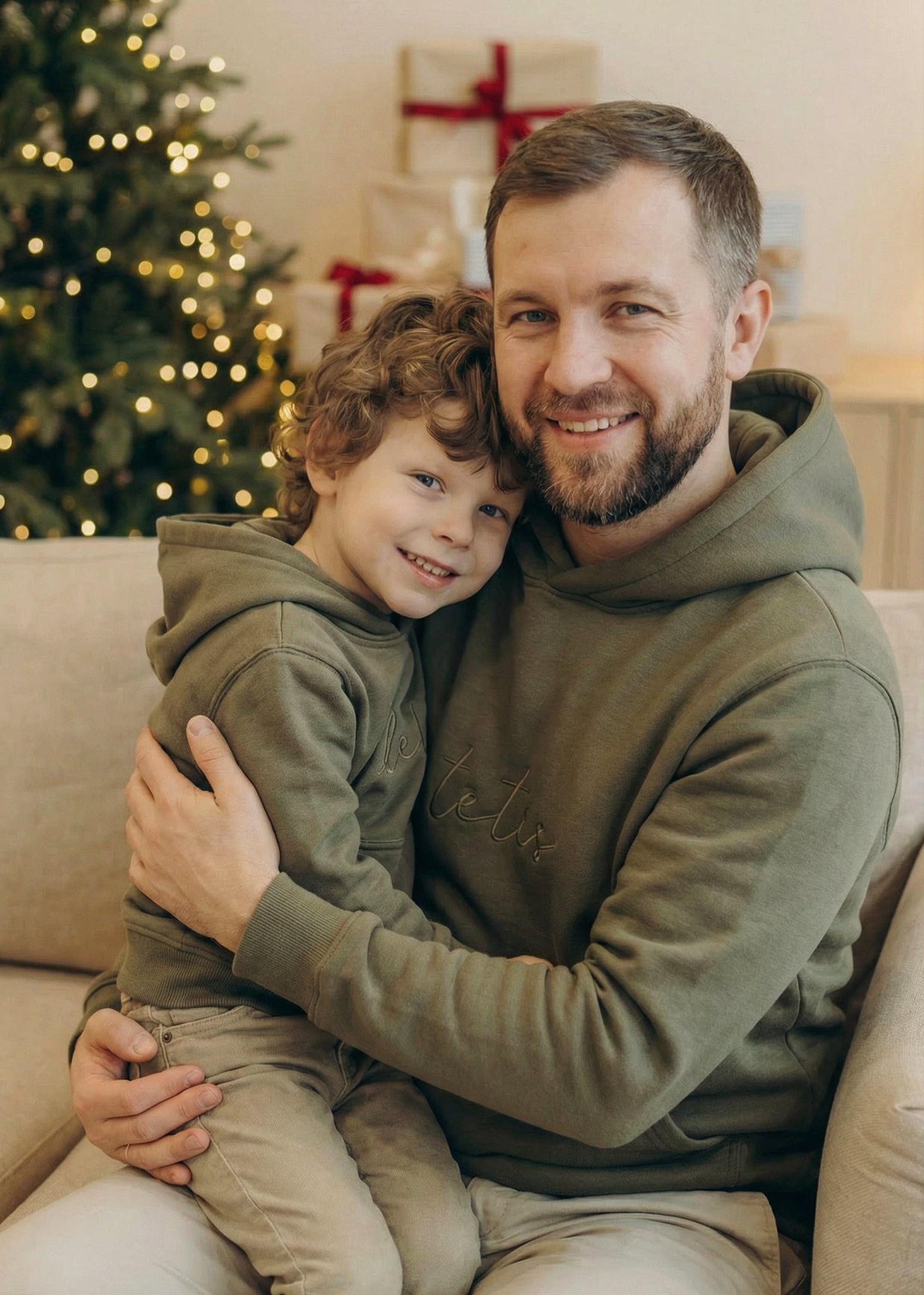 Hoodie or Sweater tētis