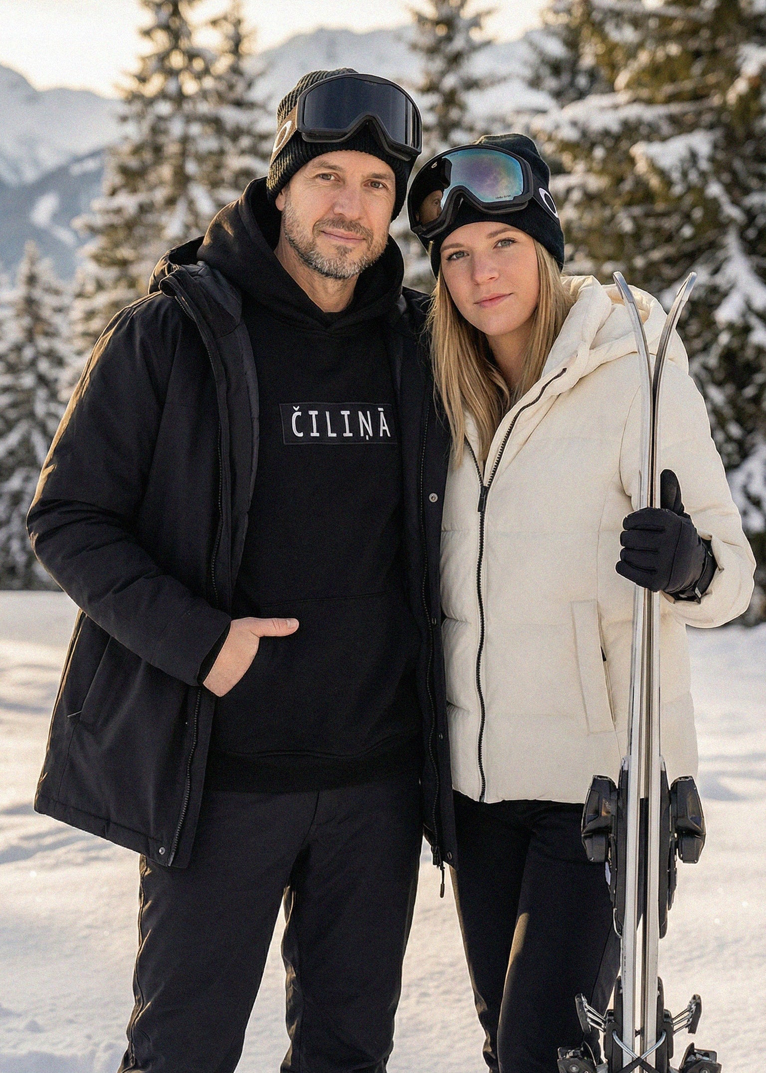 Men Hoodie or Sweater ČILIŅĀ